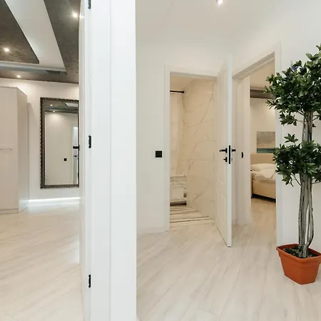 Apartment Ultra New Modern 3 Badrooms !
